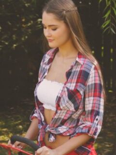 Emerald Ocean & Sonya Blaze